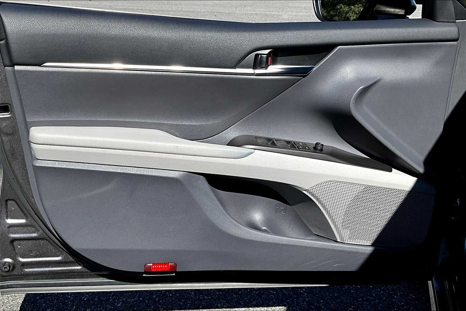 2024 Toyota Camry SE photo 20