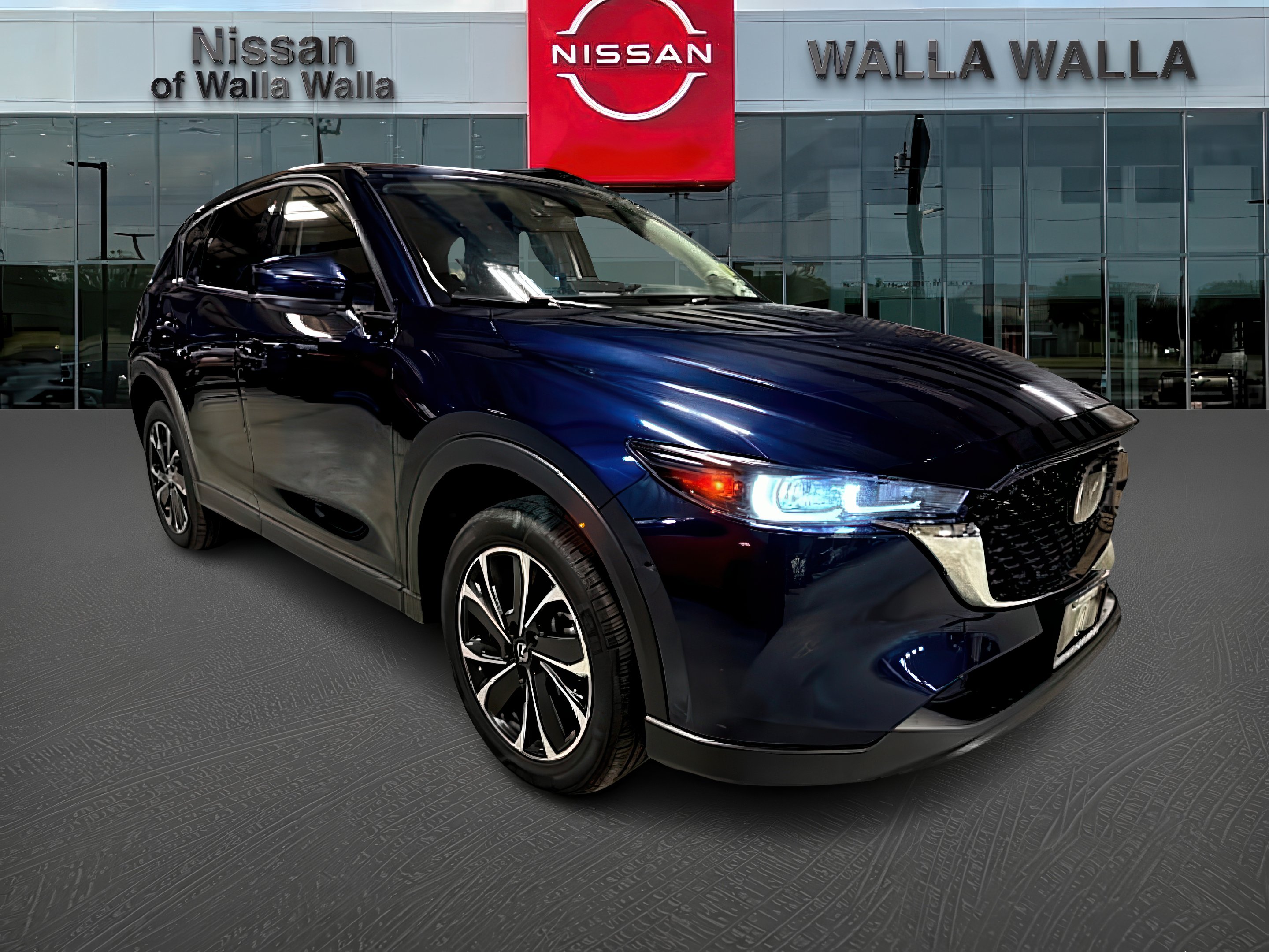 2023 Mazda CX-5 S Premium package's photo