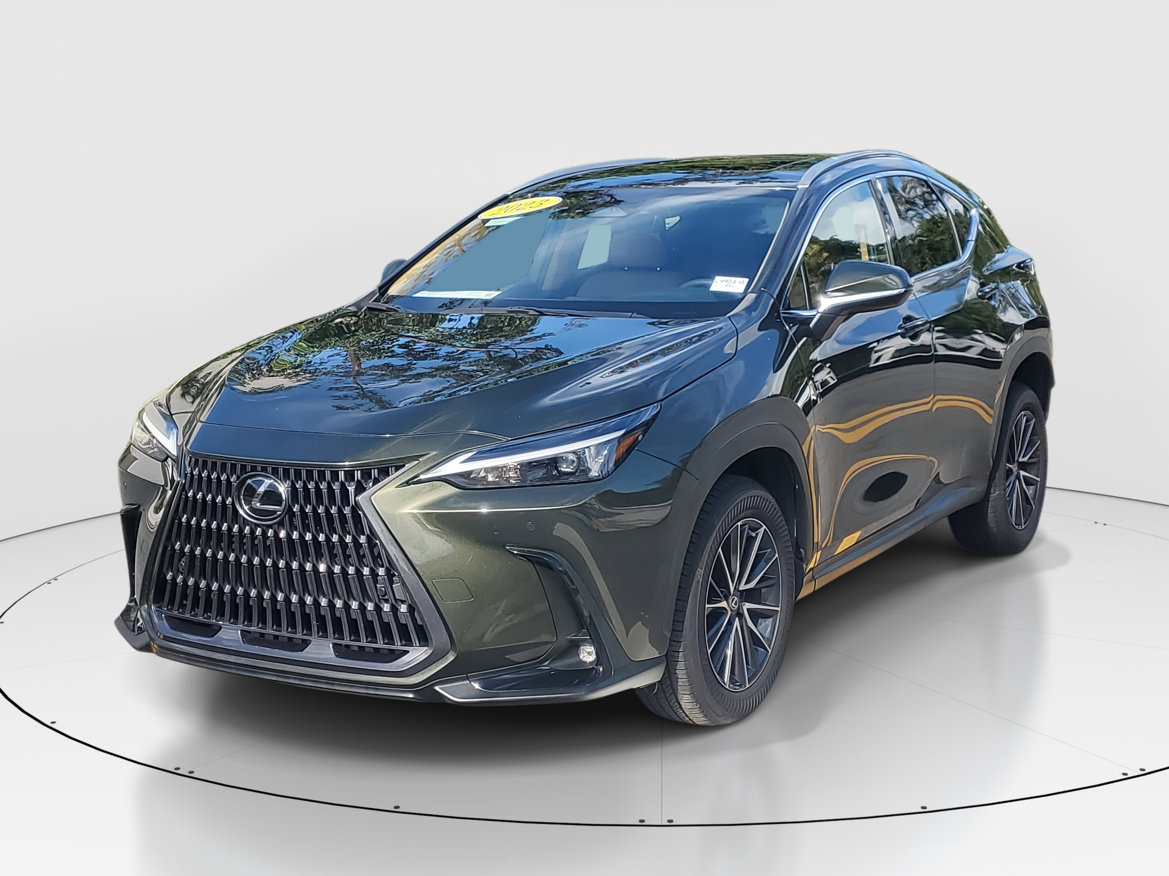 2023 Lexus NX Premium photo 4