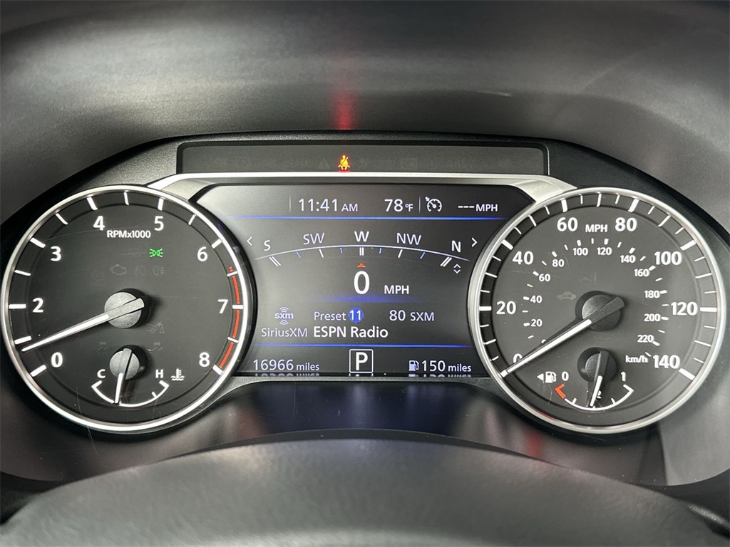 2023 Nissan Altima 2.5 SR photo 15