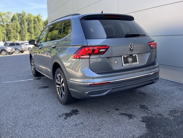 2022 Volkswagen Tiguan S photo 14