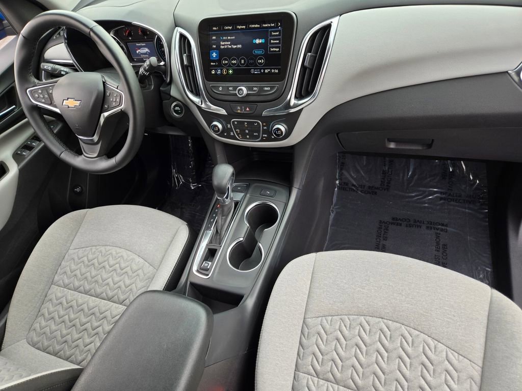2024 Chevrolet Equinox LT photo 16