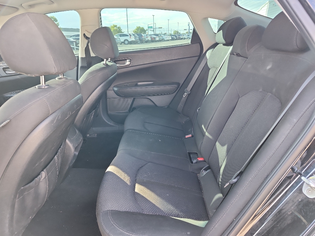 2017 Kia Optima LX photo 11