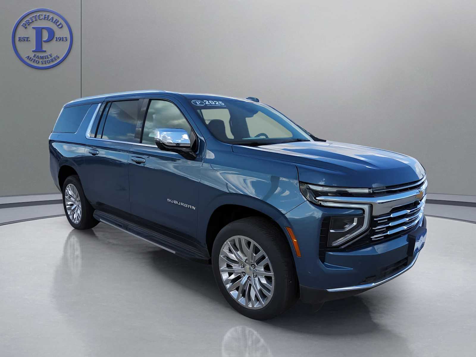 2025 Chevrolet Suburban Premier's photo