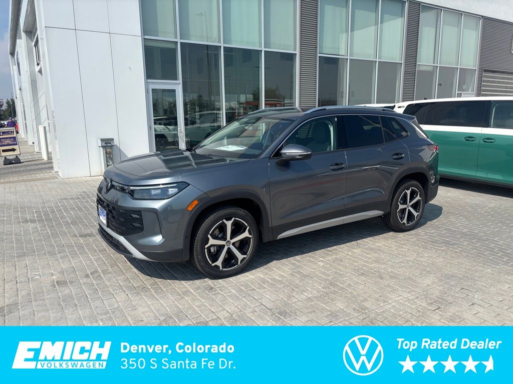 2025 Volkswagen Tiguan SE's photo