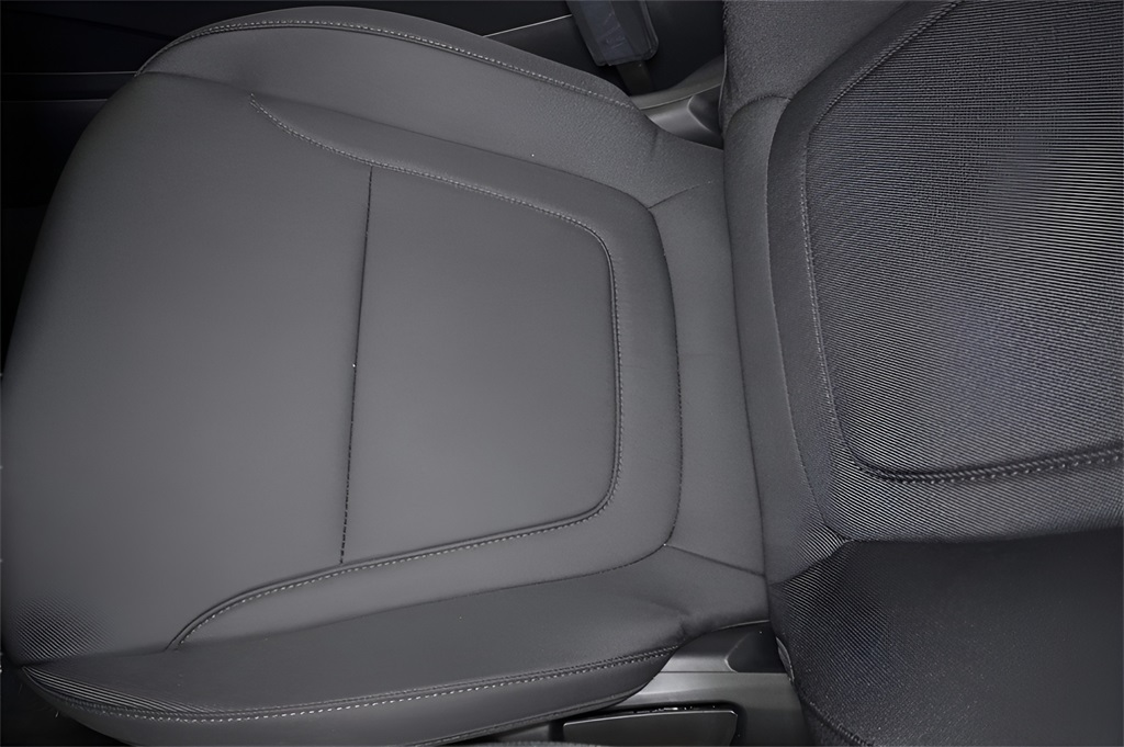 2025 Hyundai Tucson SE photo 7