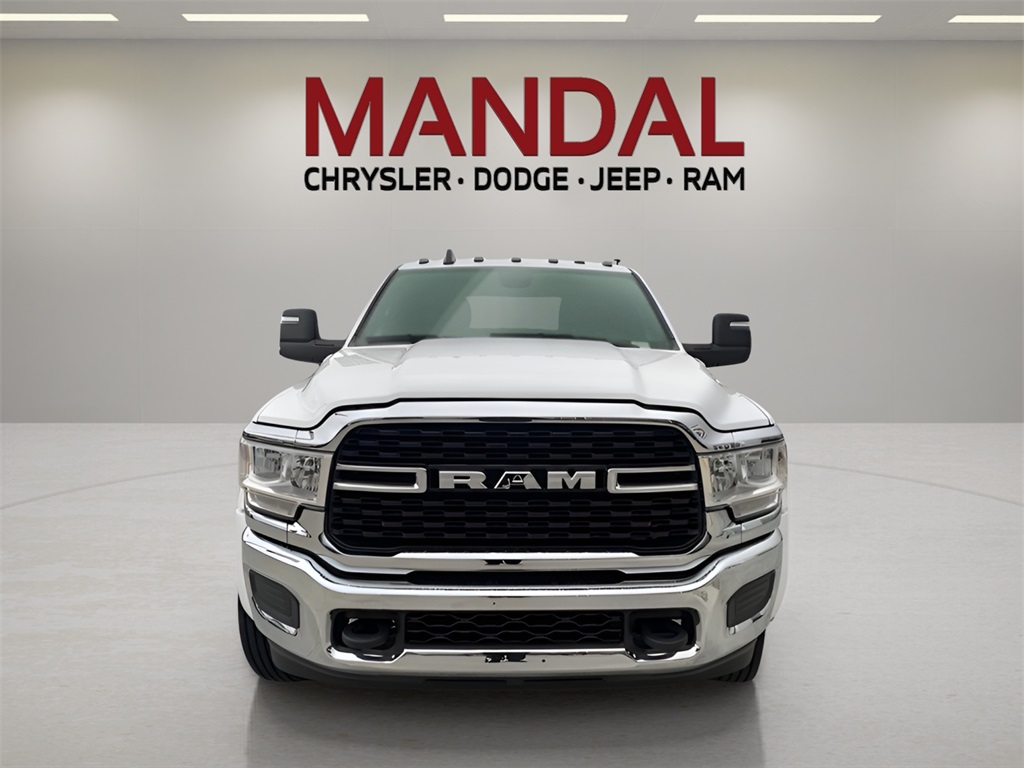 2024 Ram 4500 SLT photo 2
