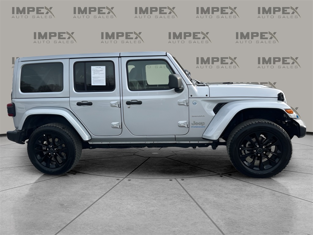 2024 Jeep Wrangler Sahara 4xe photo 4