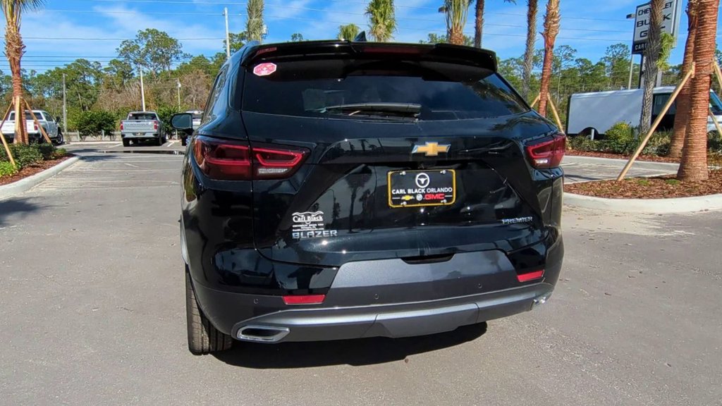 2025 Chevrolet Blazer Premier photo 6