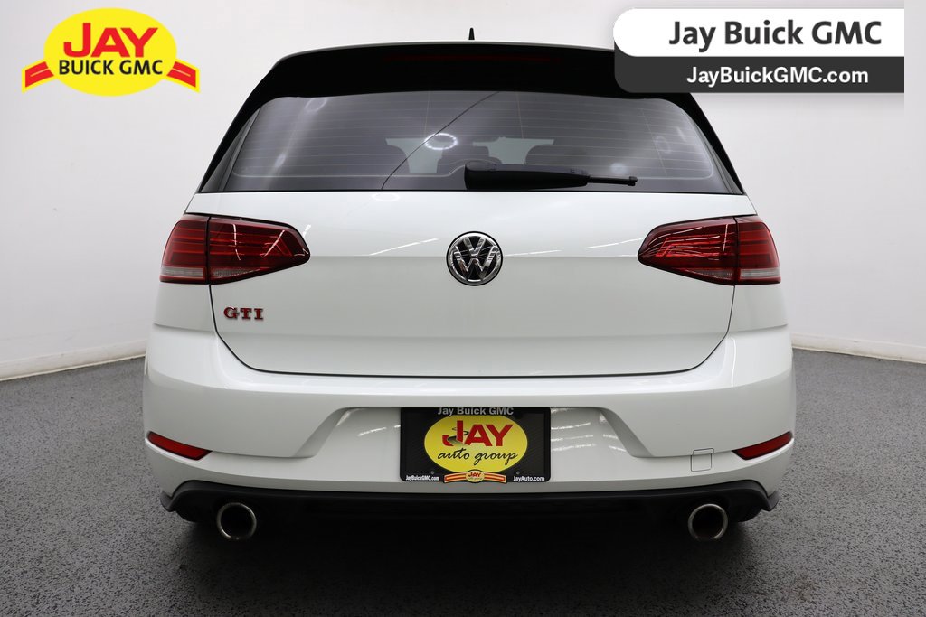 2020 Volkswagen Golf GTI photo 4