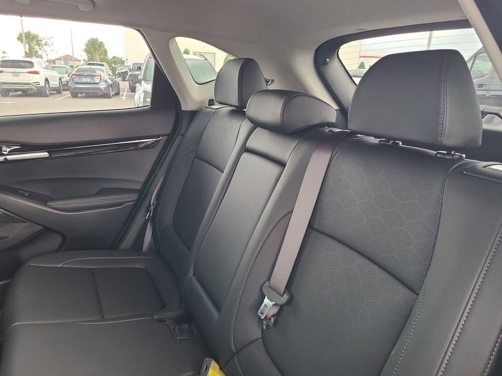 2026 Kia Seltos EX photo 13