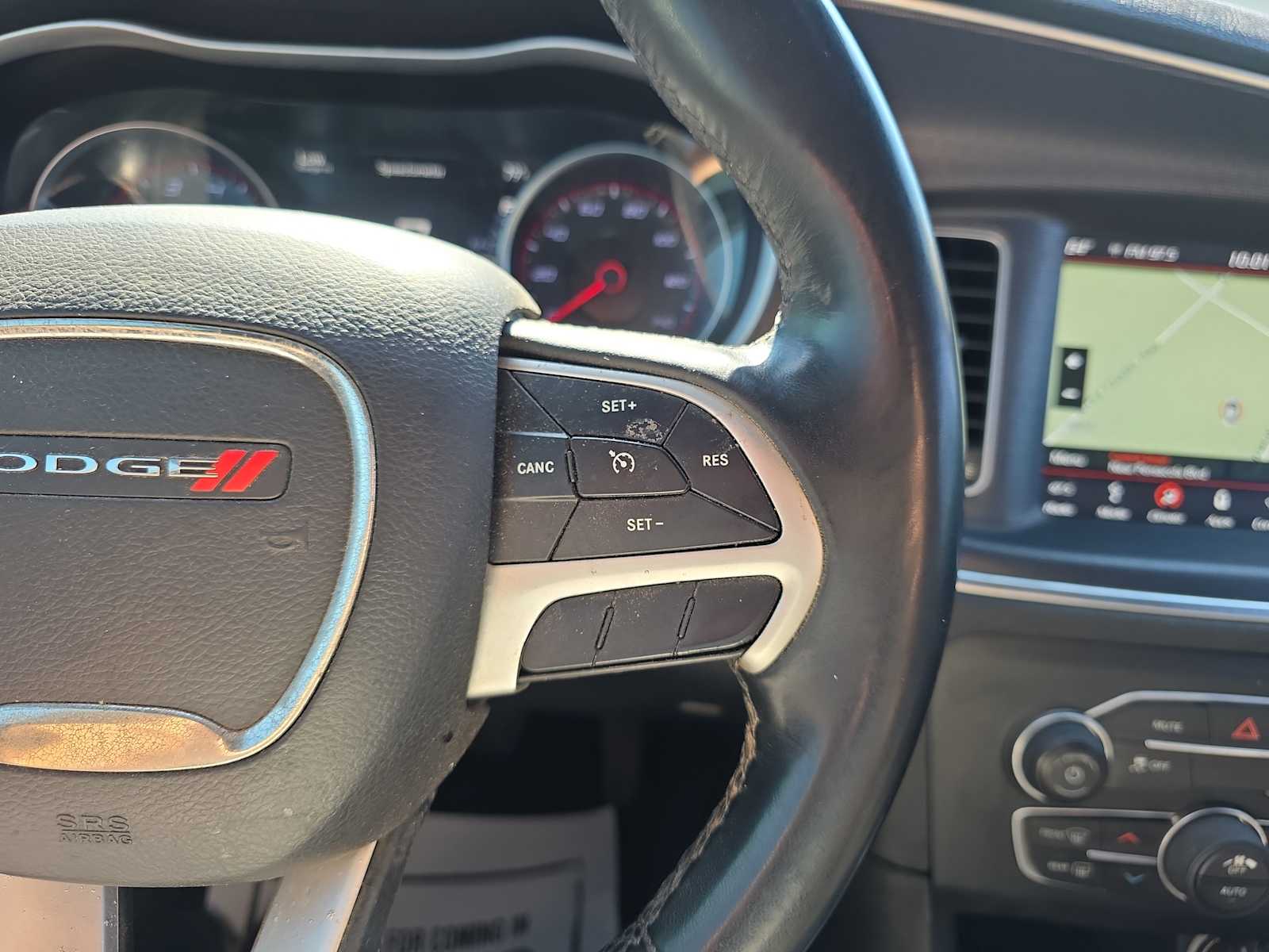 2018 Dodge Charger SXT Plus photo 17