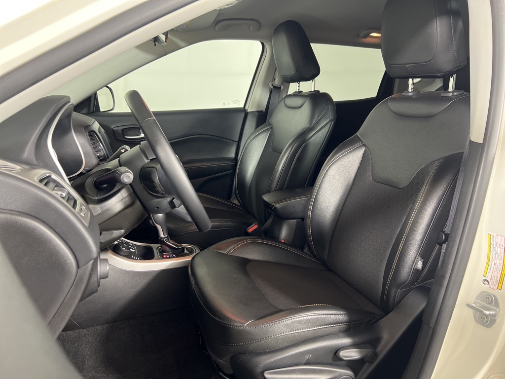 2020 Jeep Compass Latitude photo 11