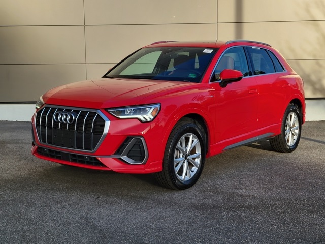 2024 Audi Q3 S Line Premium's photo