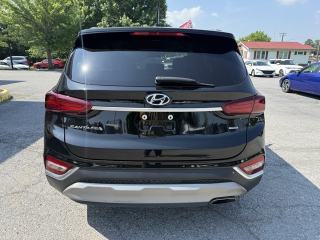 2020 Hyundai Santa Fe SE photo 4