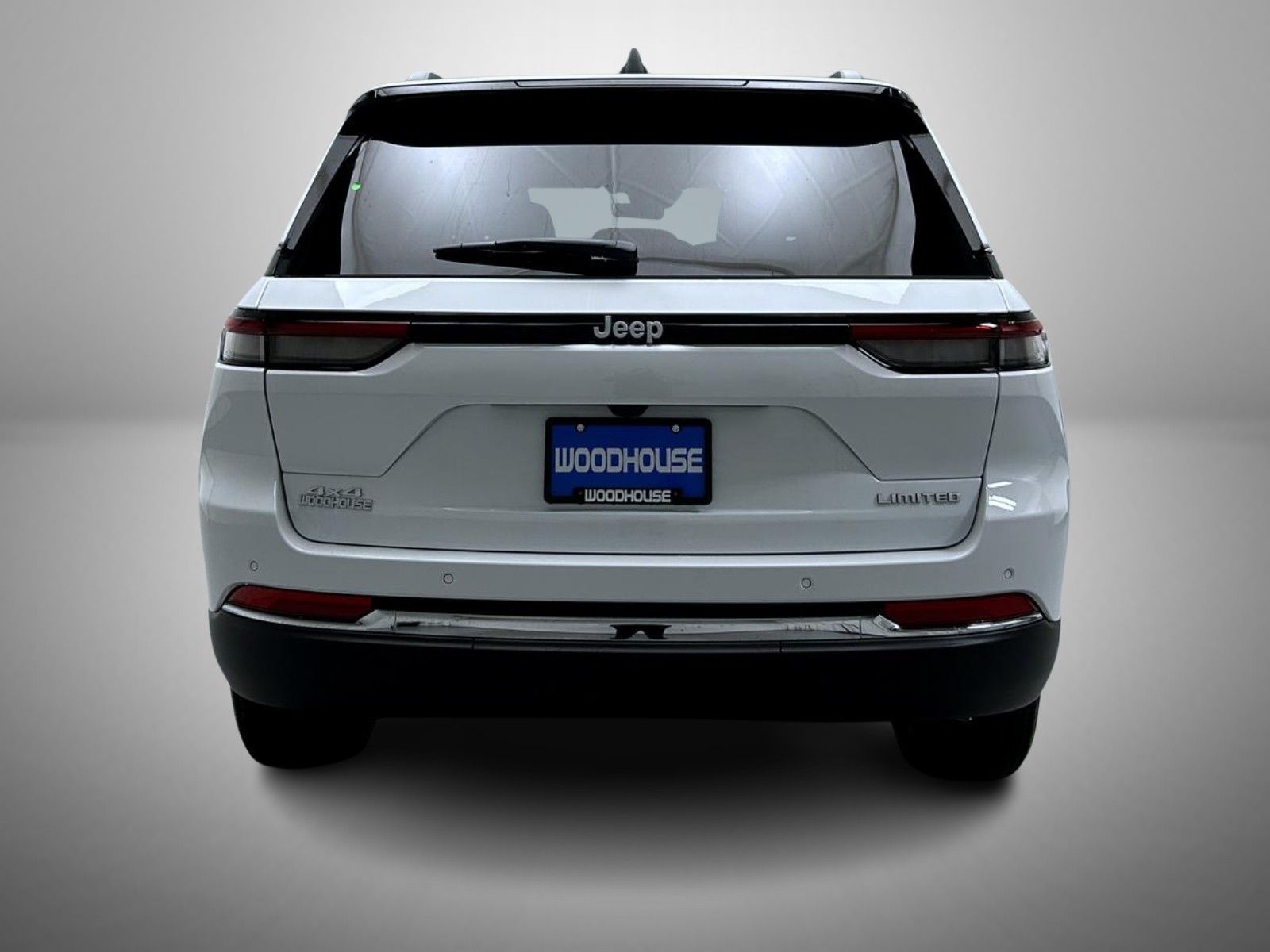 2025 Jeep Grand Cherokee Limited photo 3