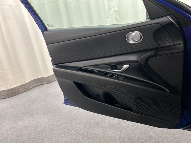 2023 Hyundai Elantra SEL photo 15