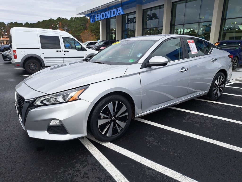 2022 Nissan Altima 2.5 SV photo 2