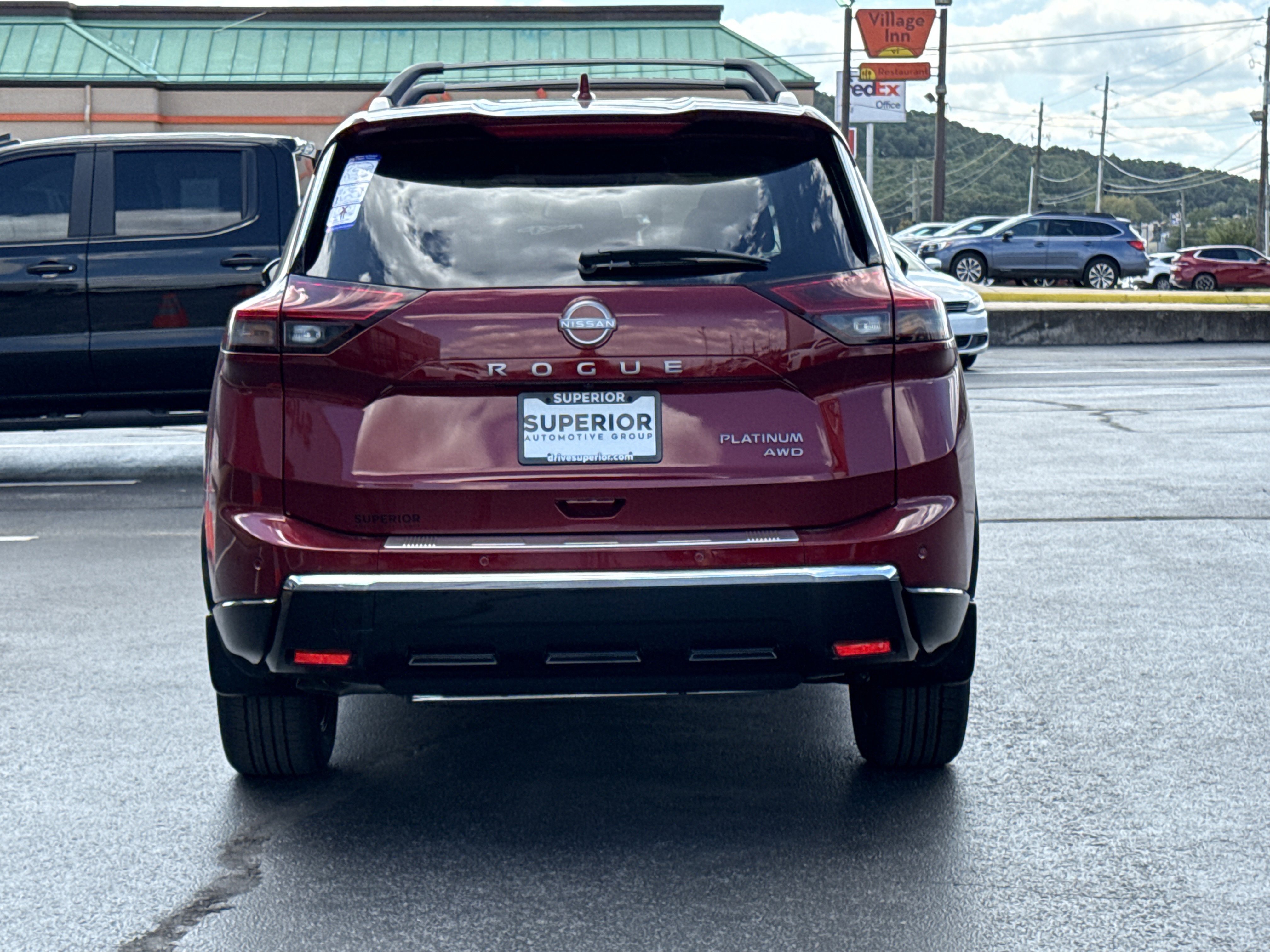 2026 Nissan Rogue Platinum photo 2