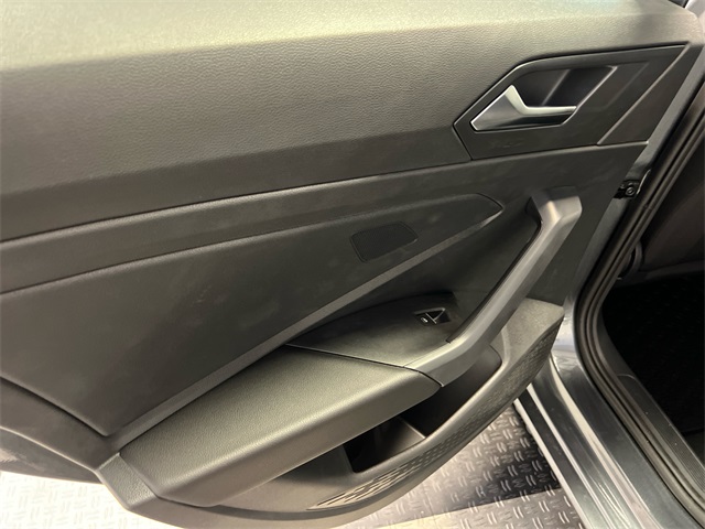2025 Volkswagen Jetta 1.5T Sport photo 10
