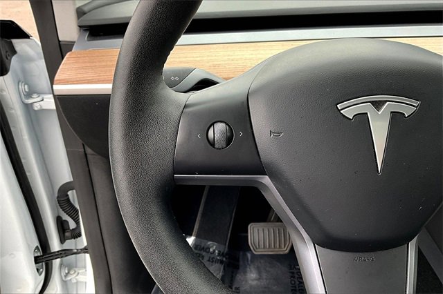 2023 Tesla Model Y Long Range photo 15