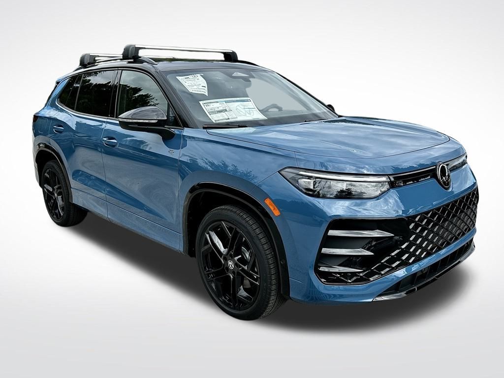 2026 Volkswagen Tiguan SE R-Line Black photo 2