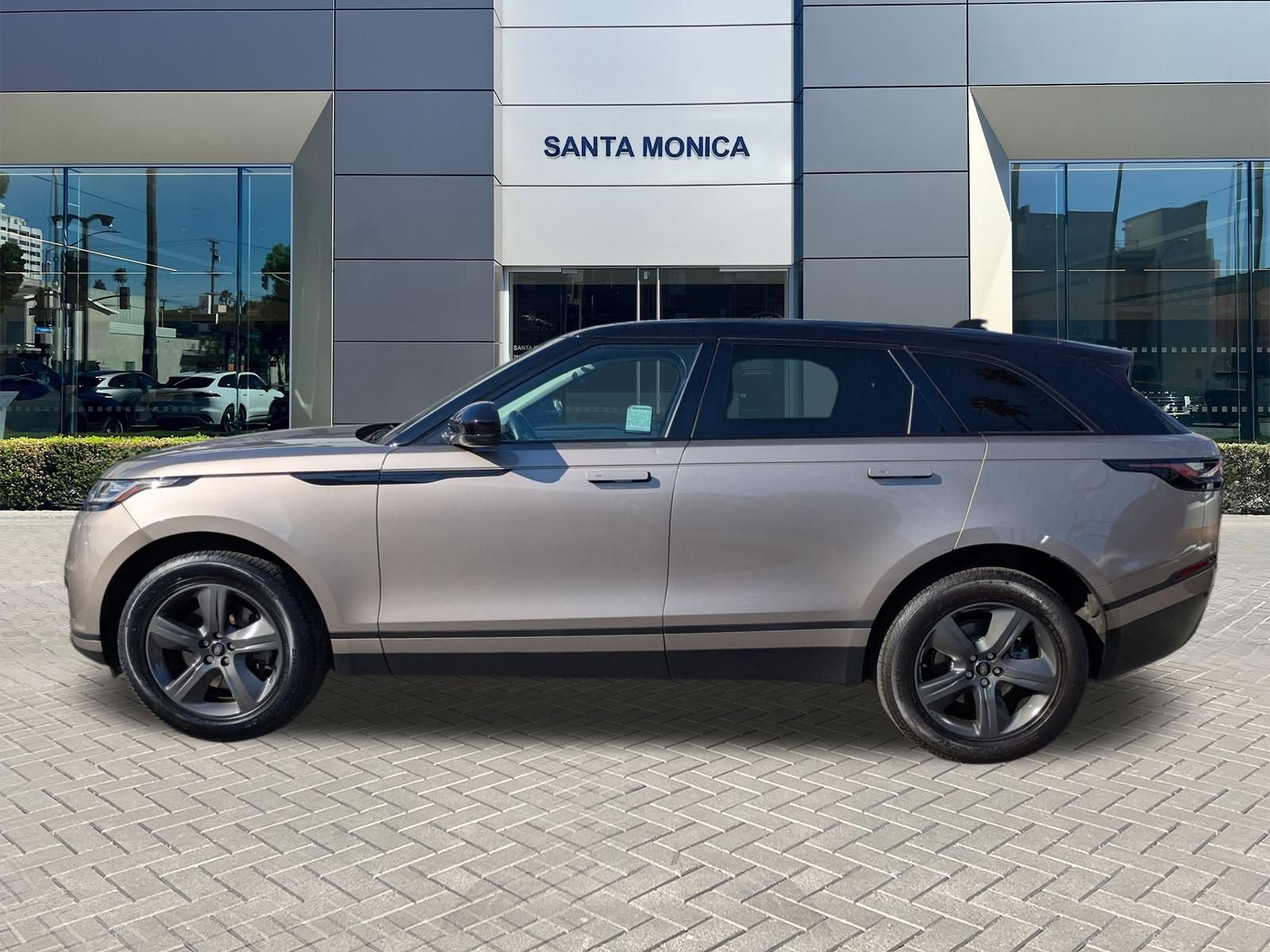 2023 Land Rover Range Rover Velar S photo 9