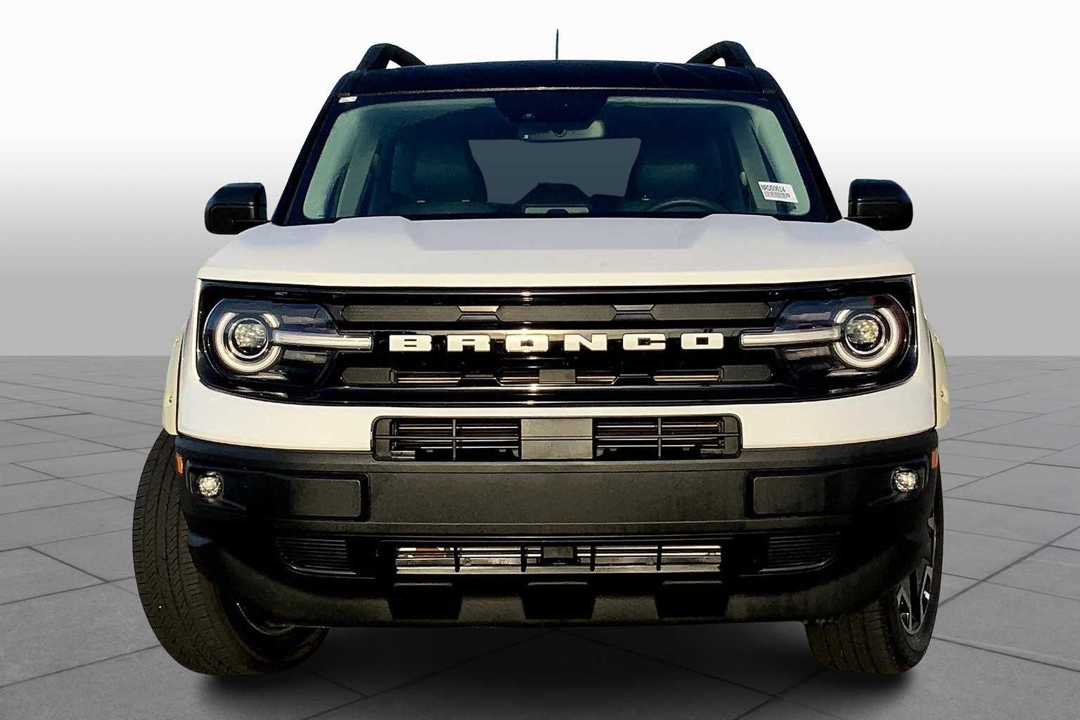 2022 Ford Bronco Sport Outer Banks photo 3