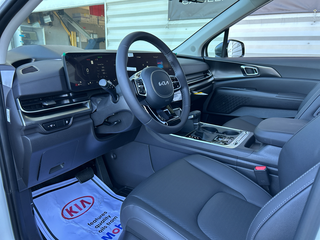 2026 Kia Carnival SX Prestige photo 2