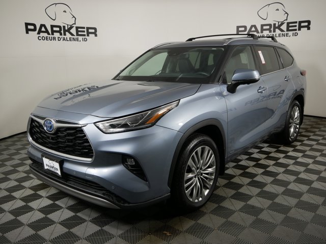 2024 Toyota Highlander Platinum's photo