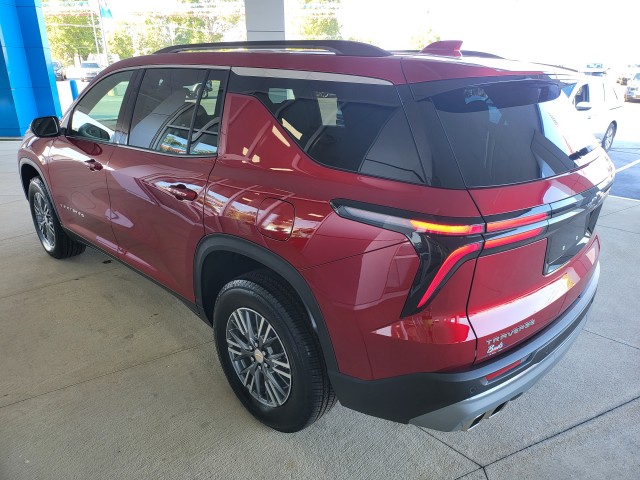 2025 Chevrolet Traverse photo 15