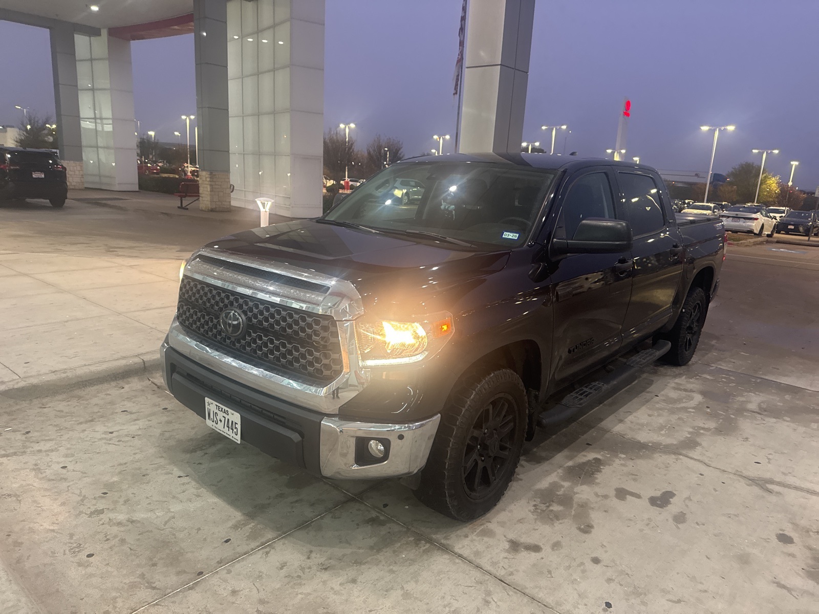 2021 Toyota Tundra SR5 Grade photo 2