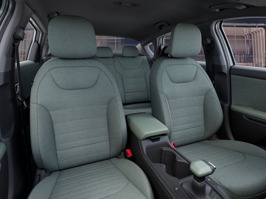 2025 Kia K4 EX photo 15