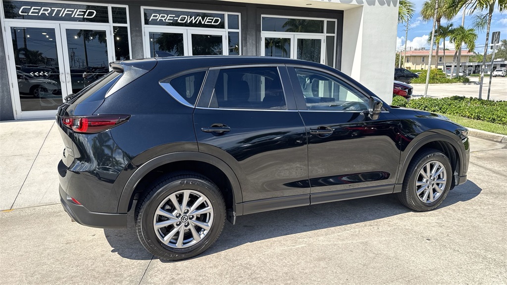 2023 Mazda CX-5 2.5 S Preferred photo 4