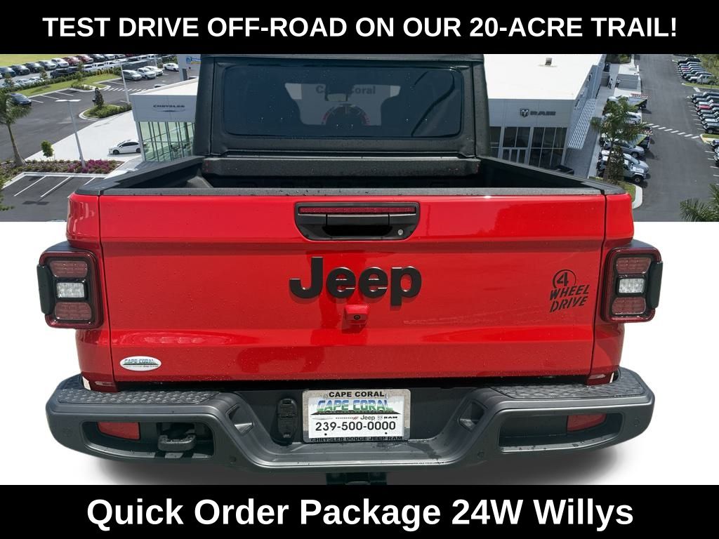 2025 Jeep Gladiator Willys photo 5