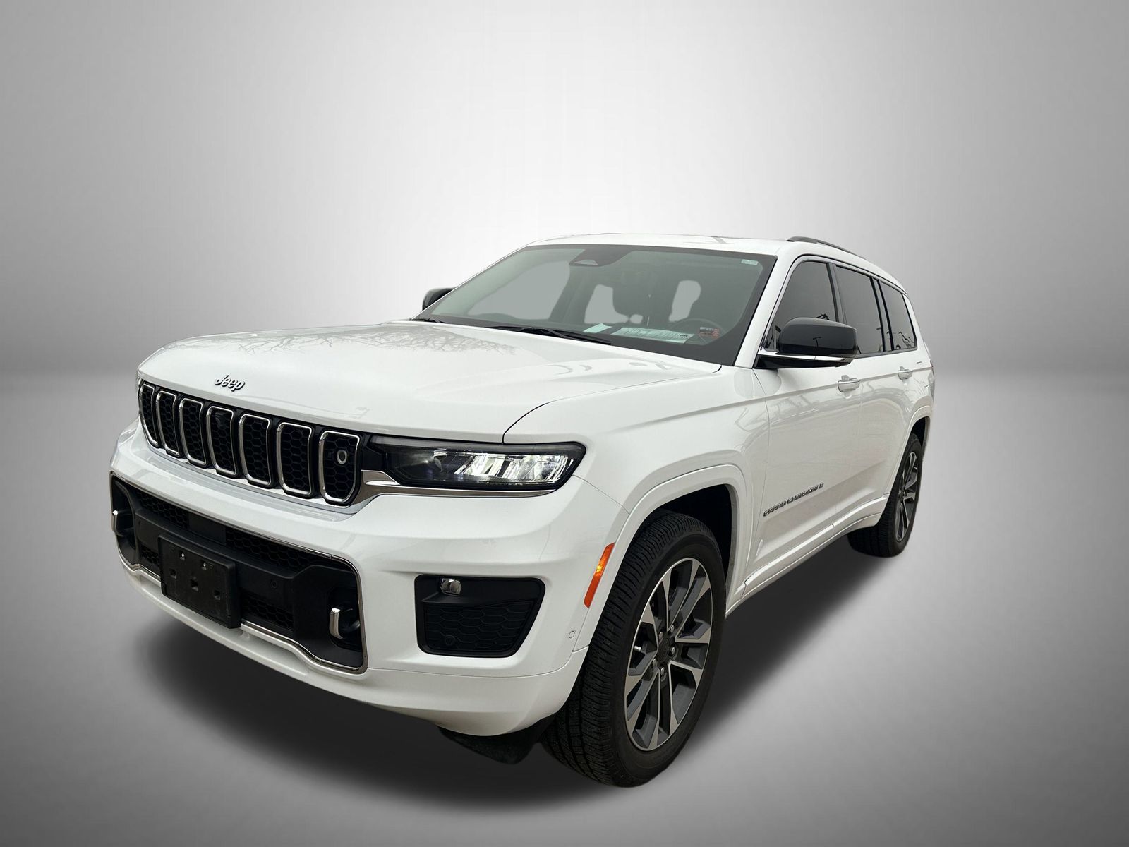 2021 Jeep Grand Cherokee L Overland's photo