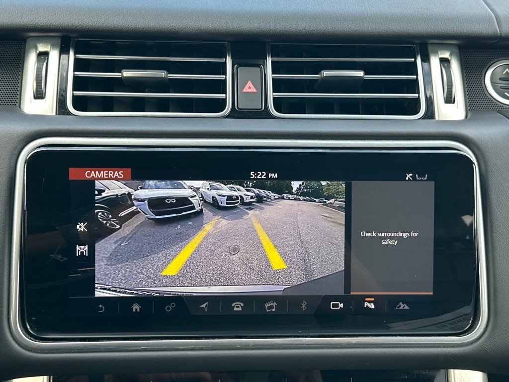 2020 Land Rover Range Rover HSE photo 24