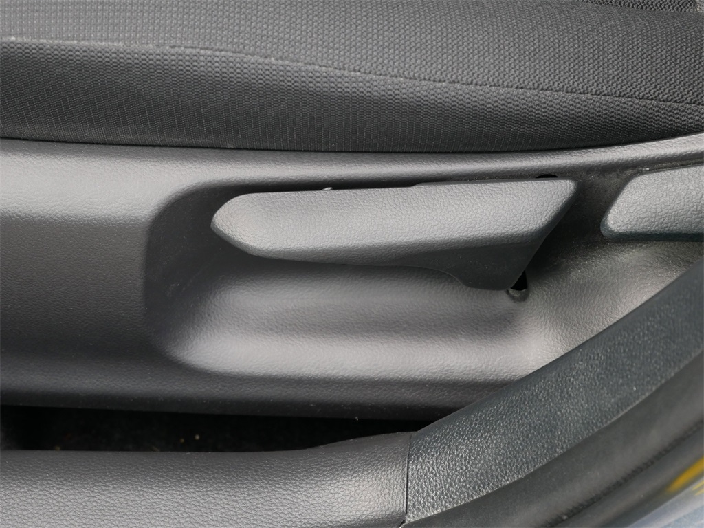 2024 Toyota Corolla Hybrid LE photo 17