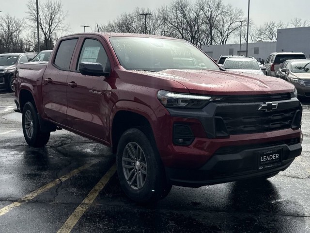 2025 Chevrolet Colorado WT/LT