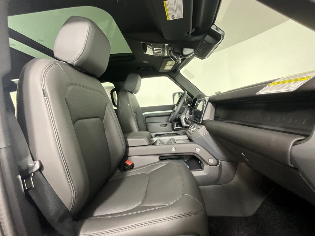2026 Land Rover Defender 110 S photo 3