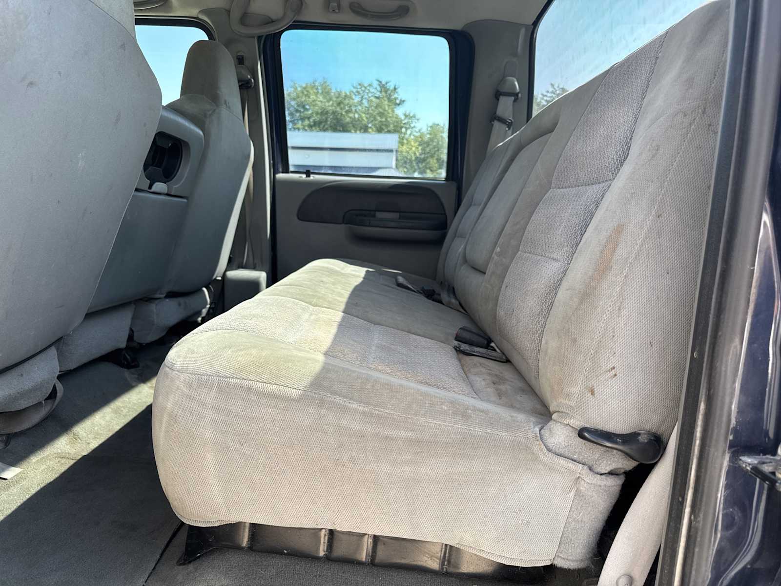 2003 Ford F-250 XLT photo 30