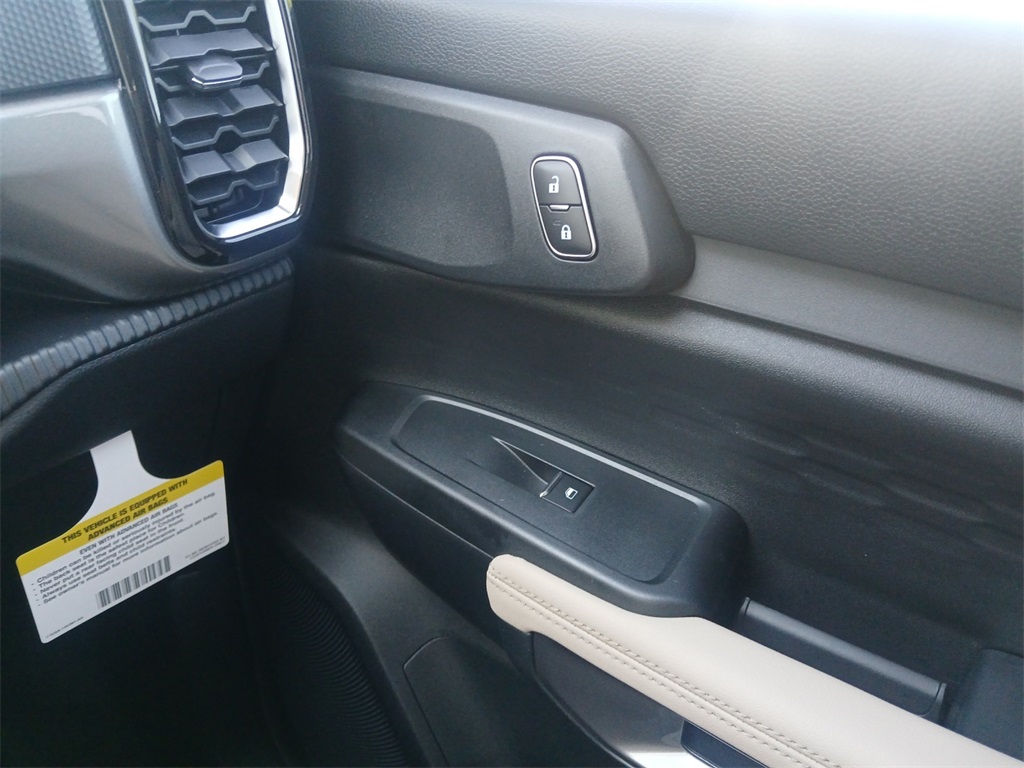 2025 Ford Ranger XLT photo 16