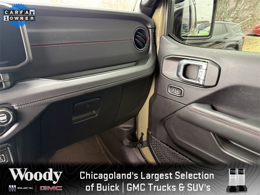 2025 JEEP GLADIATOR - Image 24