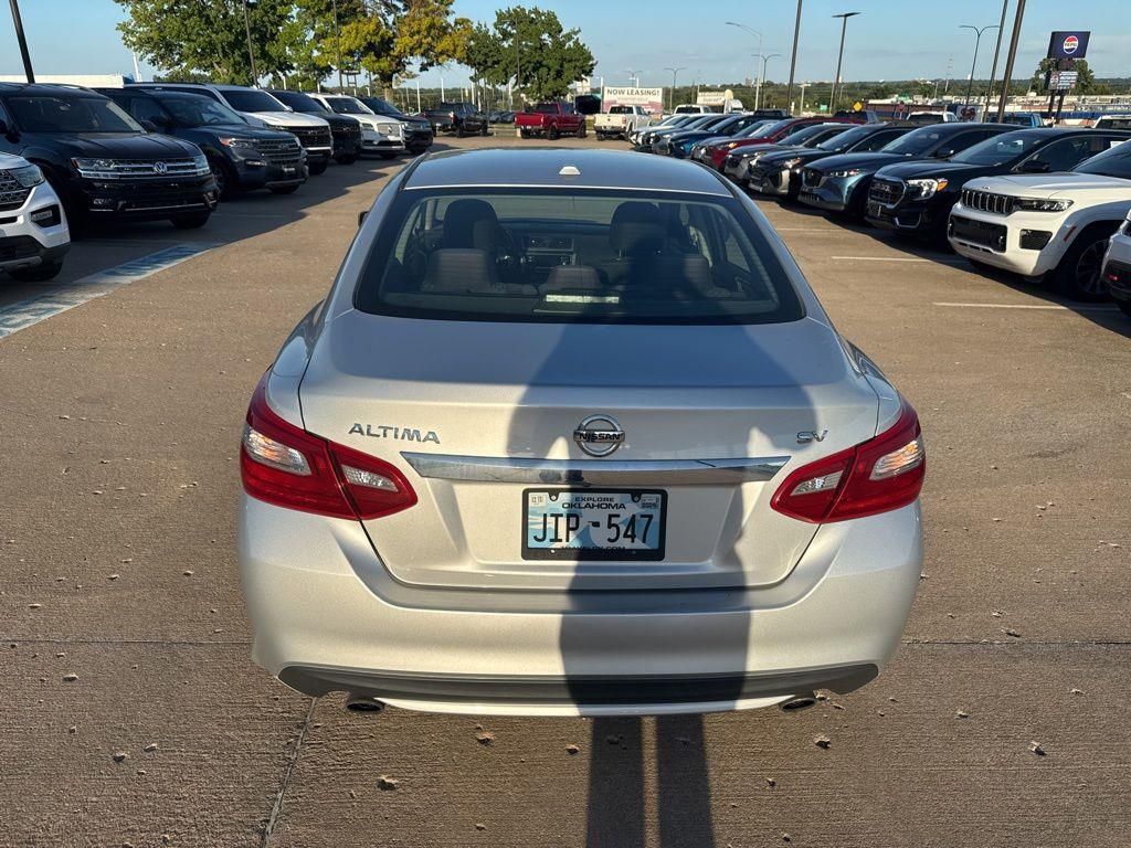 2018 Nissan Altima 2.5 SV photo 5