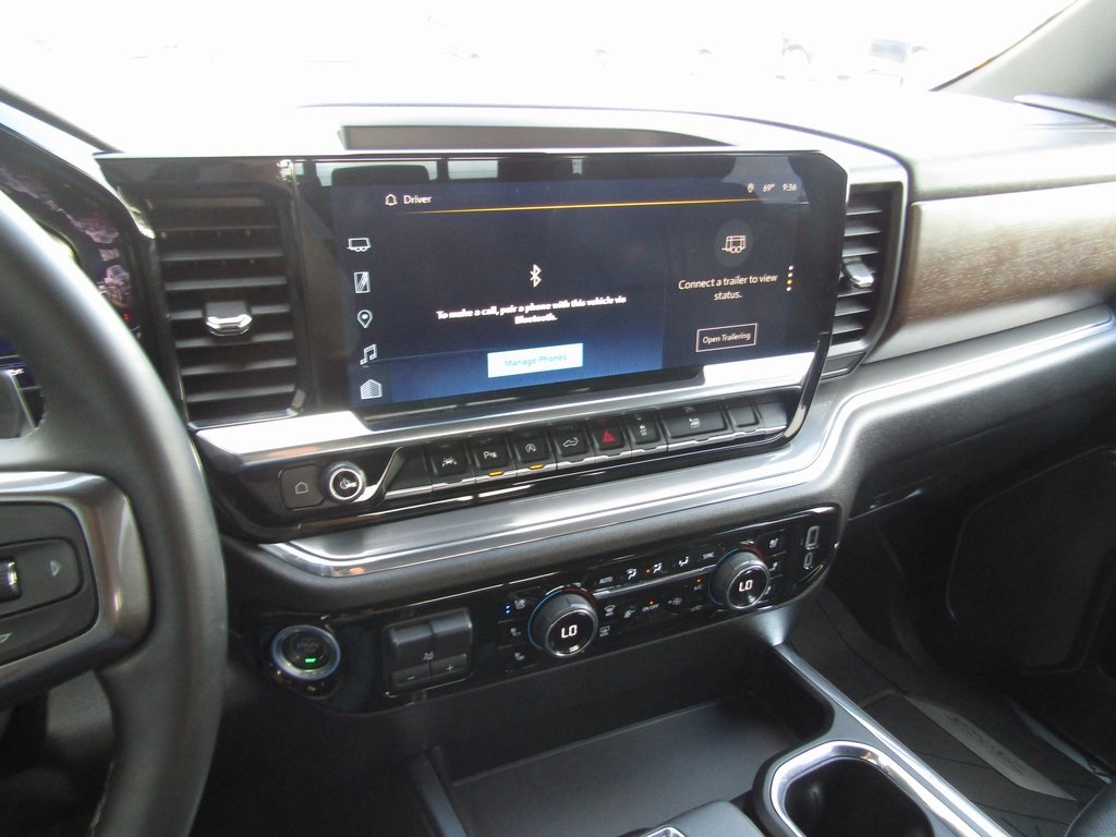 2024 Chevrolet Silverado 1500 High Country photo 24