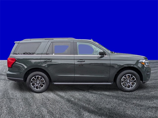 2023 Ford Expedition XLT photo 3