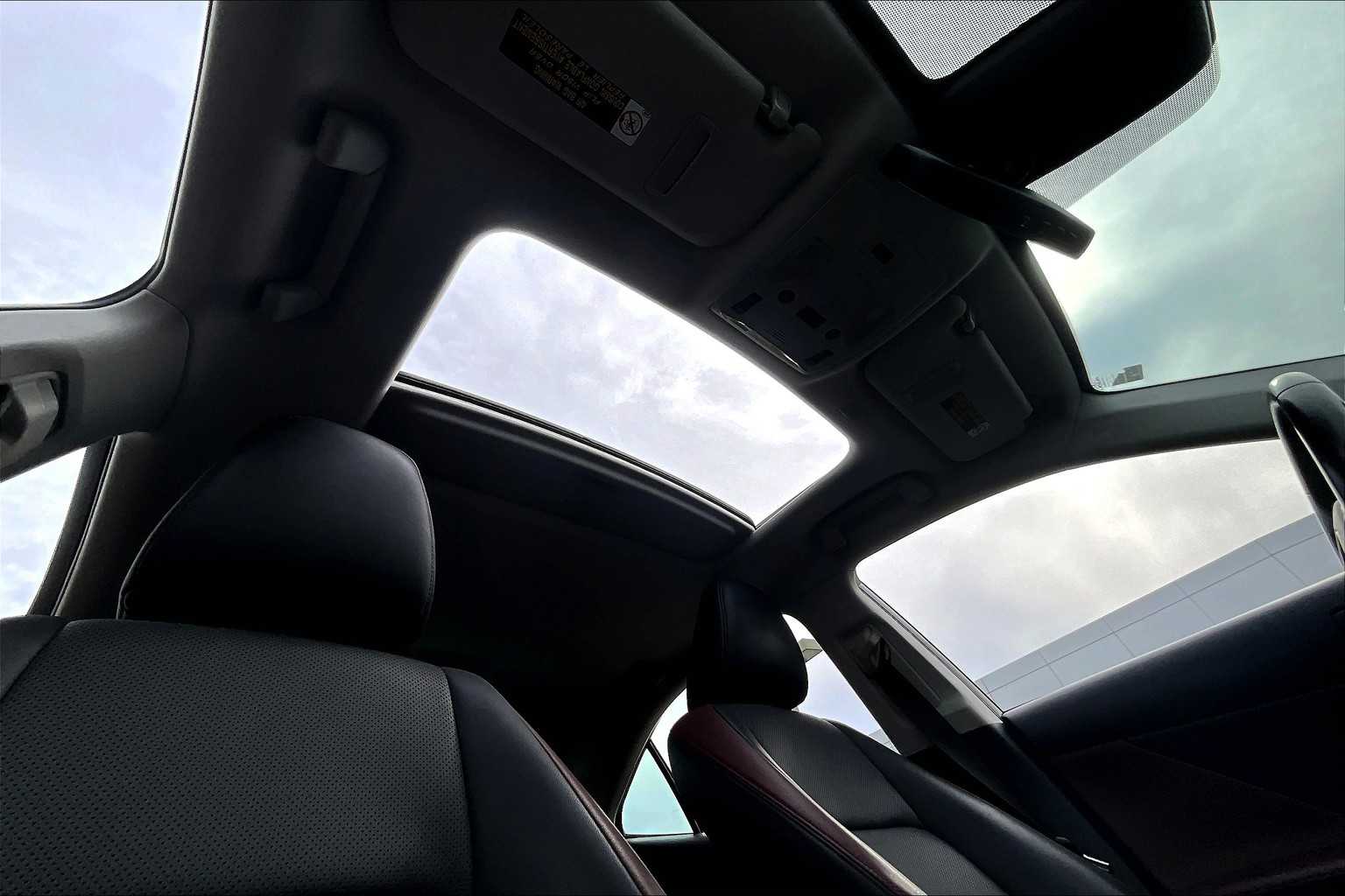 2020 Lexus IS 300 photo 13