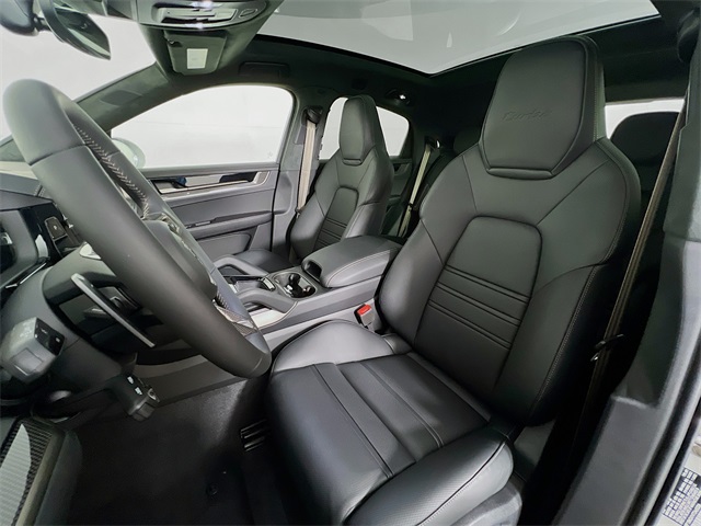 2026 Porsche Cayenne E-Hybrid Coupe photo 5