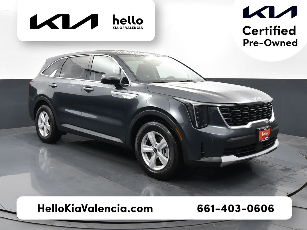 2024 Kia Sorento LX's photo