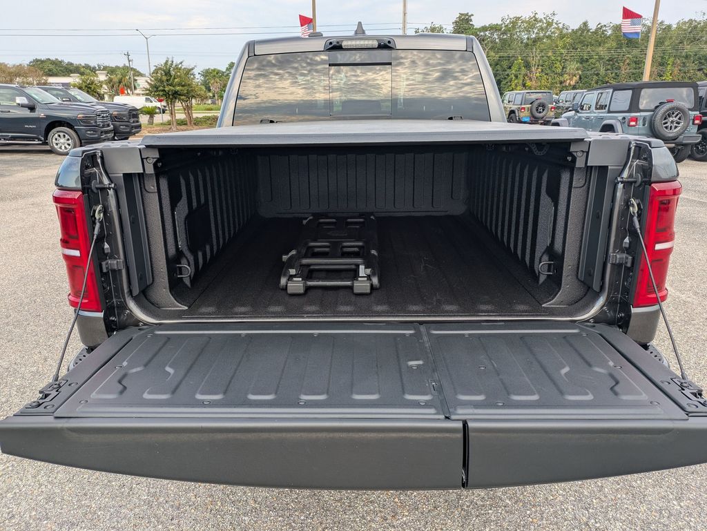 2026 Ram 1500 photo 31